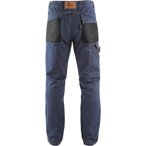 1490 071 411 00 Nimes I_zezadu.jpg