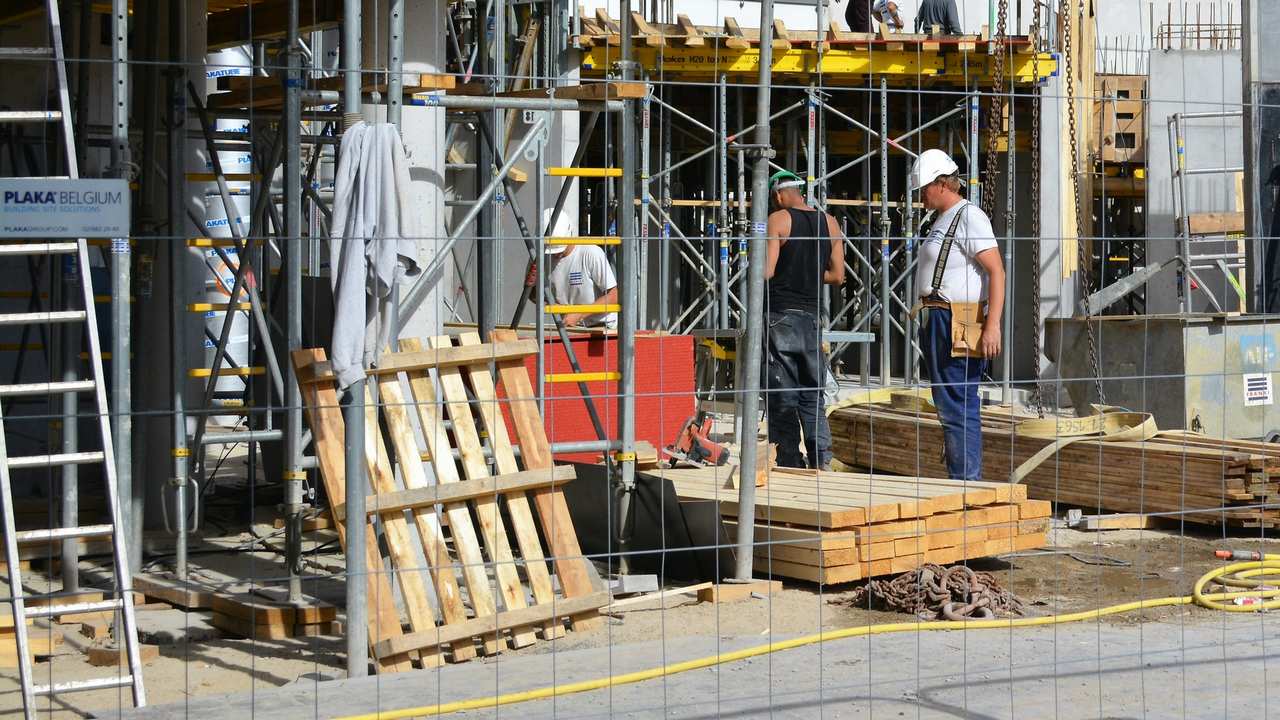 Jakie rękawice robocze do pracy na budowie?